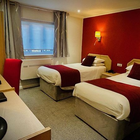 הייוורדס הית' The Birch Hotel מראה חיצוני תמונה