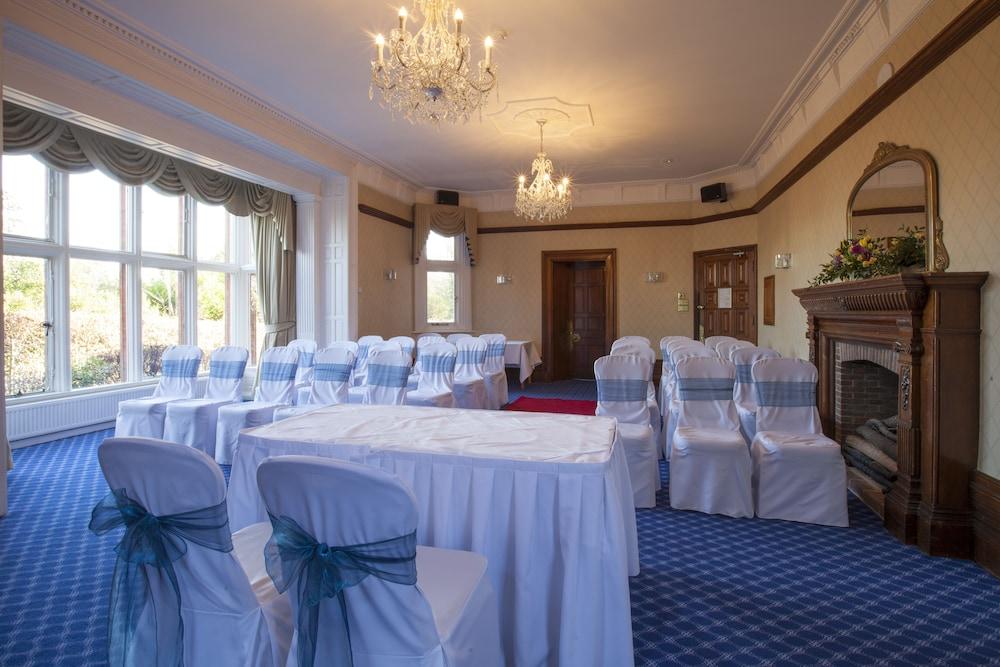הייוורדס הית' The Birch Hotel מראה חיצוני תמונה