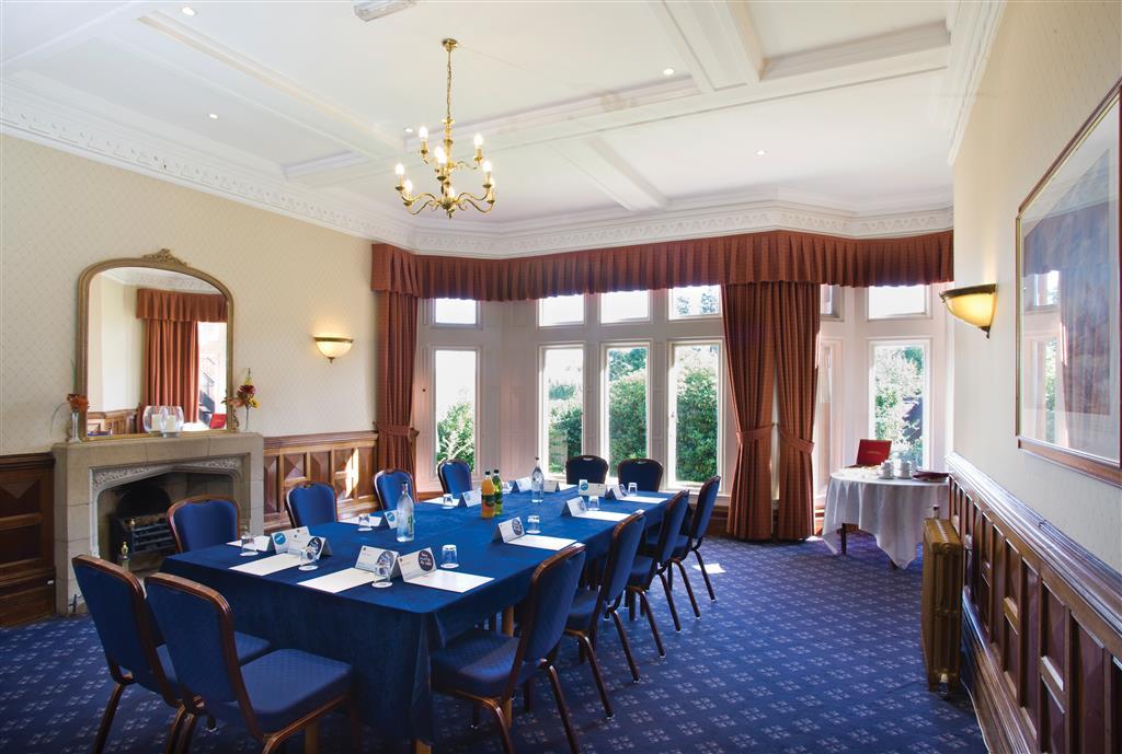 הייוורדס הית' The Birch Hotel עסק תמונה
