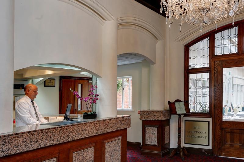 הייוורדס הית' The Birch Hotel מראה חיצוני תמונה